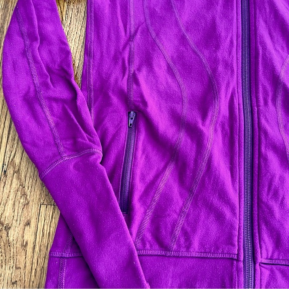 Lululemon Stride Jacket - Picture 6 of 10